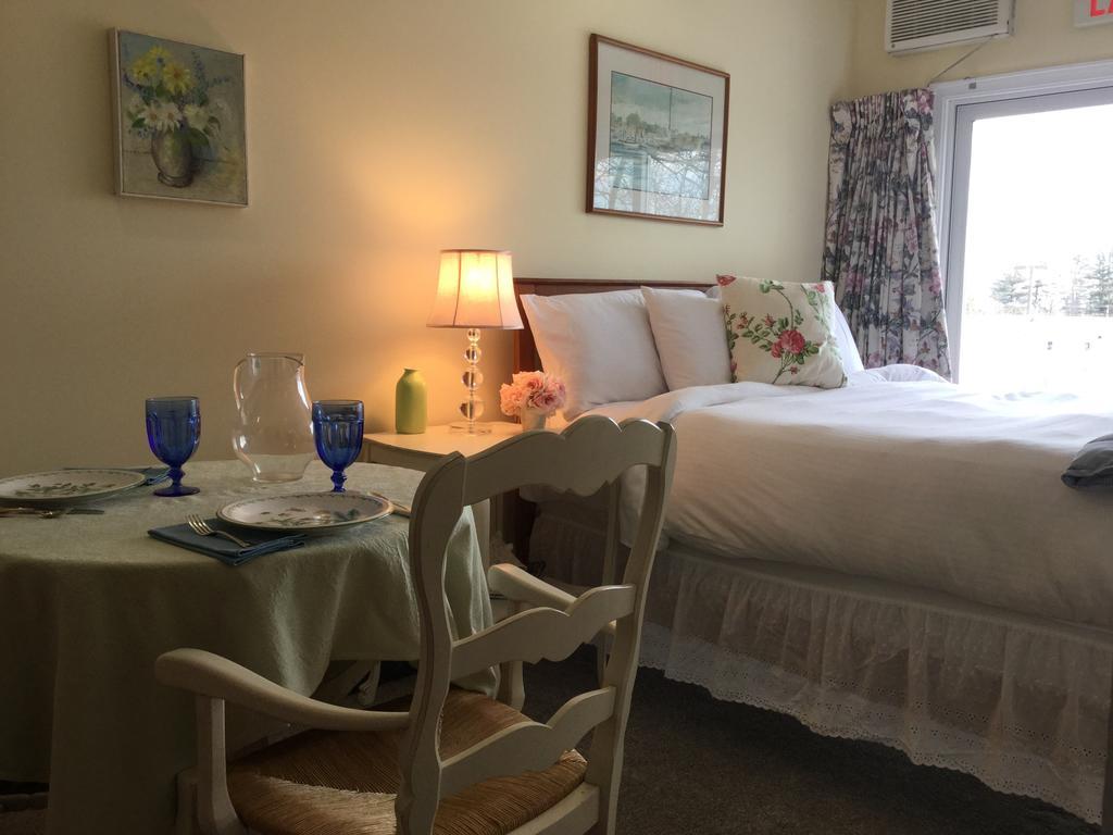 The Beach Rose Inn Уэллс Экстерьер фото